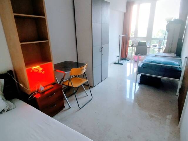 Share room with Chinese male - Simei MRT