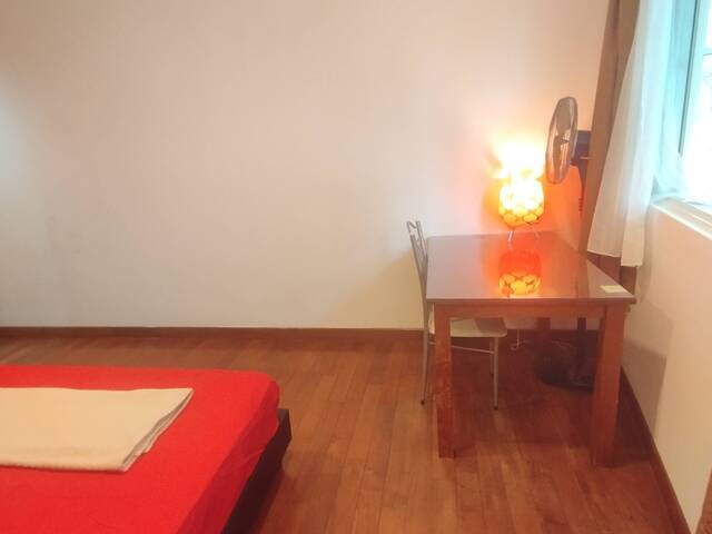 Master room with attached bathroom at Eunos MRT for rent