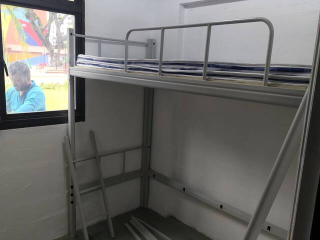 Air-con Room with double deckle at Circuit Road