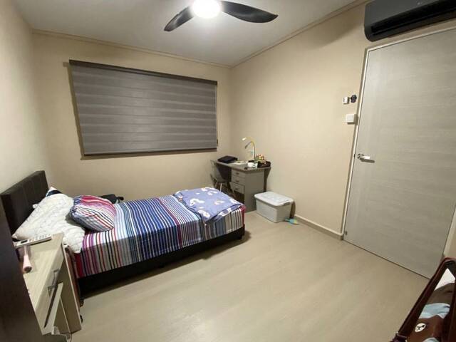 Common room for rental for working professionals