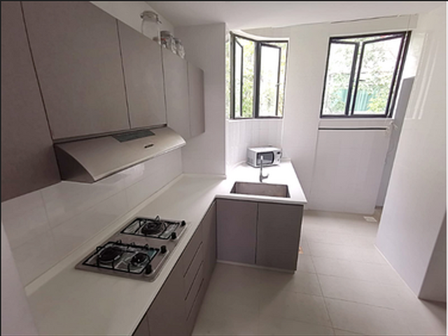 Room for rent / KEMBANGAN / Common room / 1pax stay / Available immediate