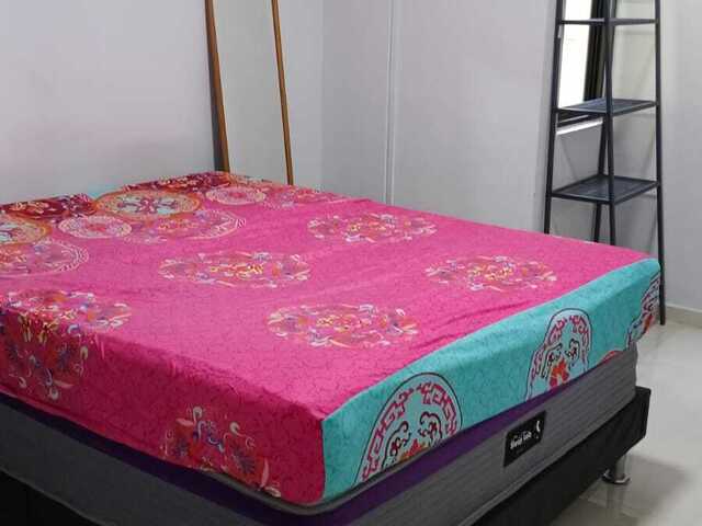 Room for rent / KEMBANGAN / Common room / 1pax stay / Available immediate