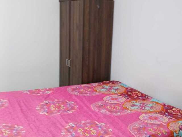 Room for rent / KEMBANGAN / Common room / 1pax stay / Available immediate