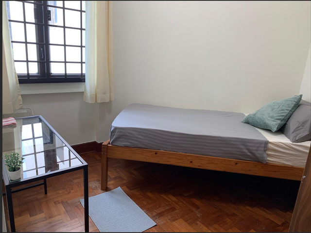 Clean and Cosy and Well Designed Room in West Singapore