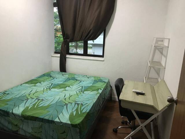 Room for rent / TIONG BAHRU / Common room / 1, 2 pax stay / Available 20 Sept