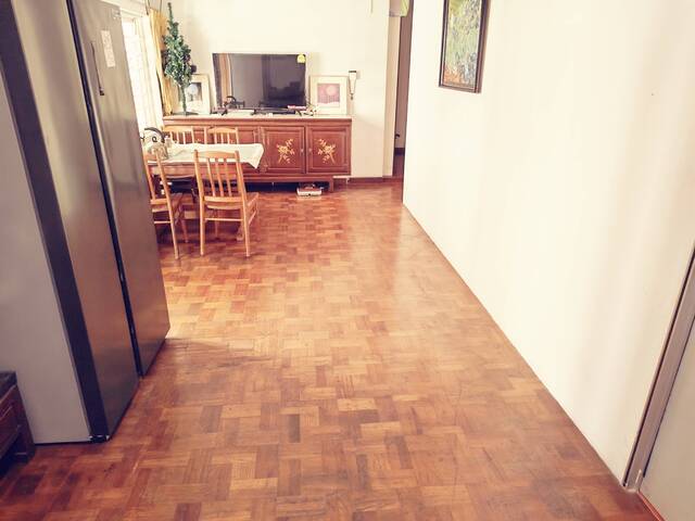 Orchard Central Somerset MRT master room