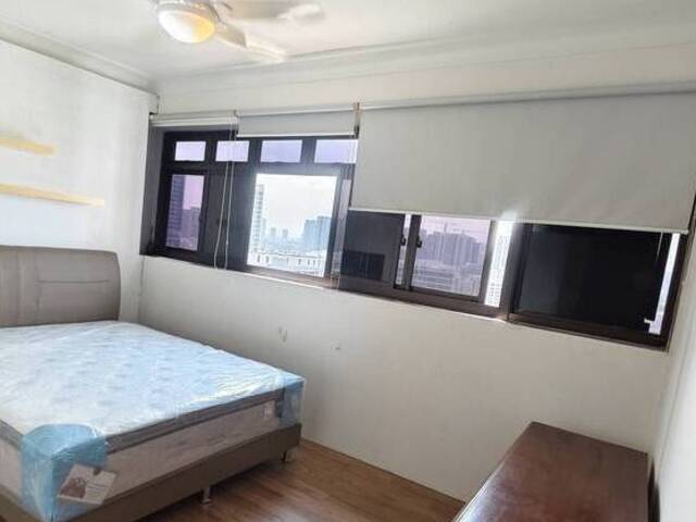 Common room at 54 geylang bahru for rent! Aircon wifi!