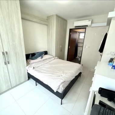 Master room with attached bath near Star Vista, One North