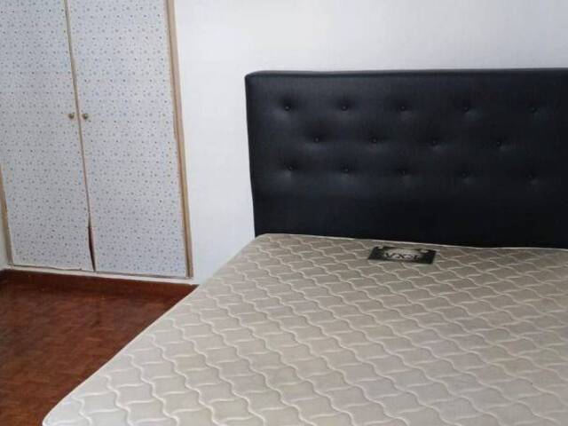 Room for rent / TOA PAYOH / NOVENA / Common room / 1pax stay / Available 13-Oct