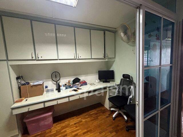 Private common room: very near to Tanah Merah MRT