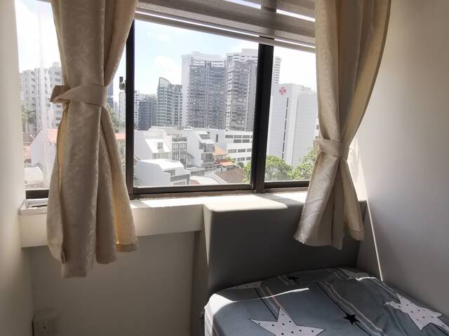 Room for rent / ORCHARD / Common room / 1pax stay / Available 4 Oct