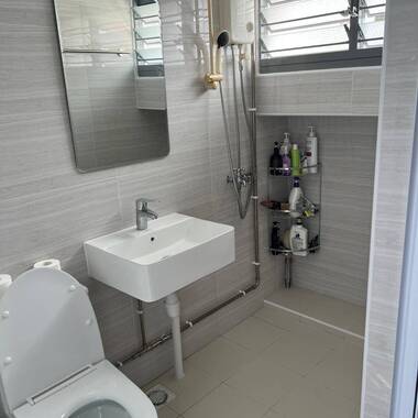 Blk 567 CCK - 5 mins walk Yew Tee MRT - for 1 pax or 2 pax (Aircon + WiFi)