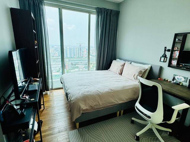Furnished bedroom near Lavender MRT
