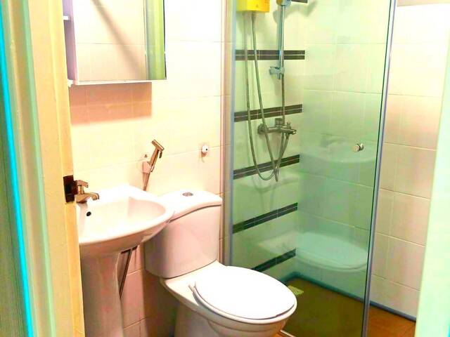 Master Bedroom @ Blk 576 Ang Mo Kio Avenue 10
