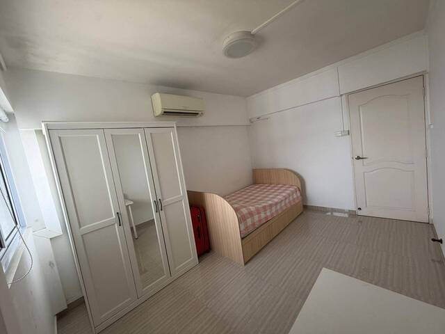 Serangoon North Ave 1 Common Room for Rent