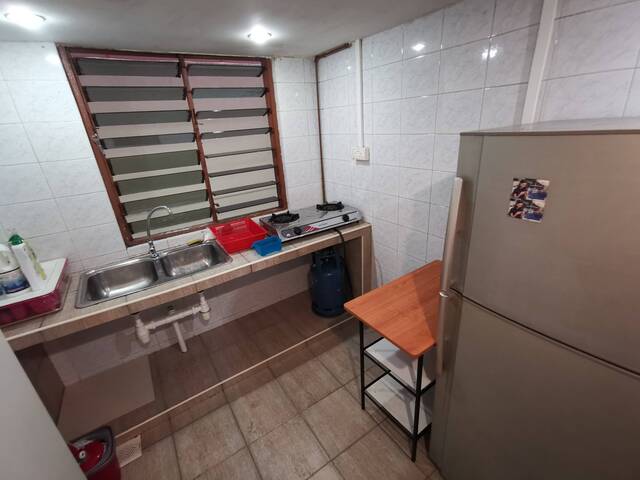 Room for rent / BUGIS / Common room / 1pax stay / Available 1 Nov