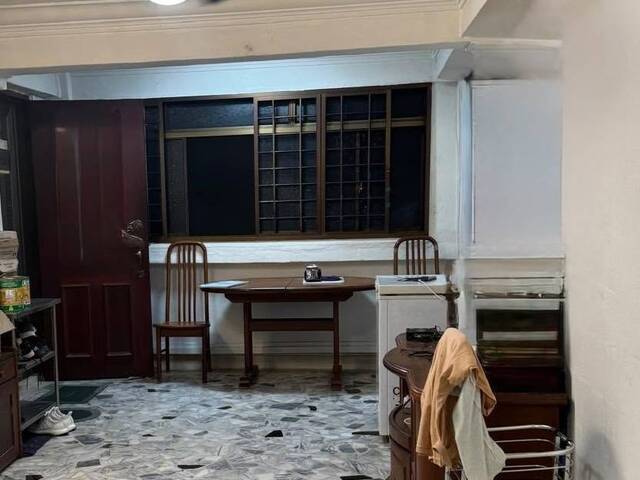 Blk 130 Bt Merah View - $600 for 1 guy (WIFI)