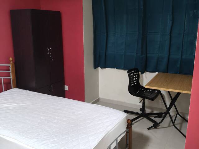 Cosy common room for rent