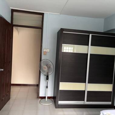 Blk 171 Ang Mo Kio - $800 for 1 lady (no aircon, with WiFi) - 2 mins walk MAYFLOWER MRT