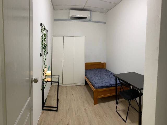 Geylang Rd Common Room for rent_ 8118..._No agent fees