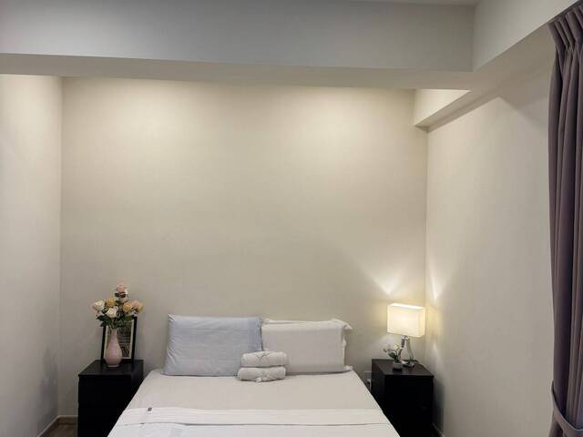 Room for rent / Balestier / Common room / 1-2 pax stay / Available 20 OCT
