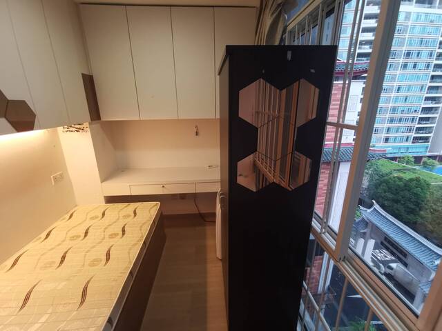 Room for rent / GREAT WORLD / Common room / 1pax stay / Available 17 Dec