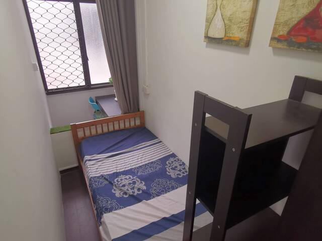Room for rent / Kembangan / Common room / 1pax stay / Available immediately