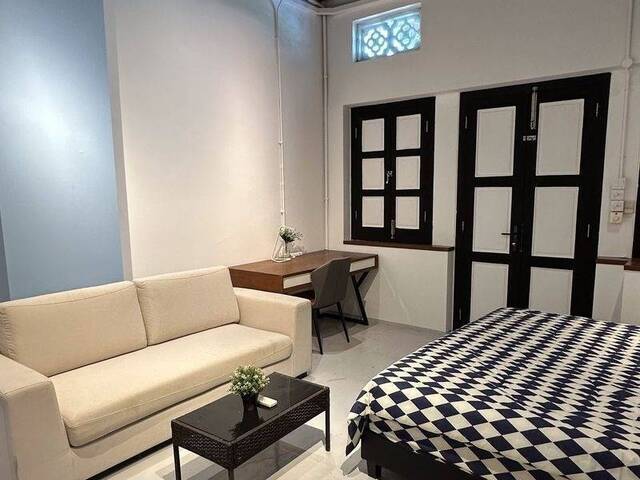 Spacious Ensuite Room at Joo Chiat Terrace