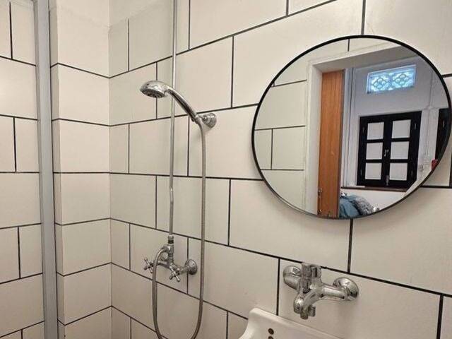 Spacious Ensuite Room at Joo Chiat Terrace
