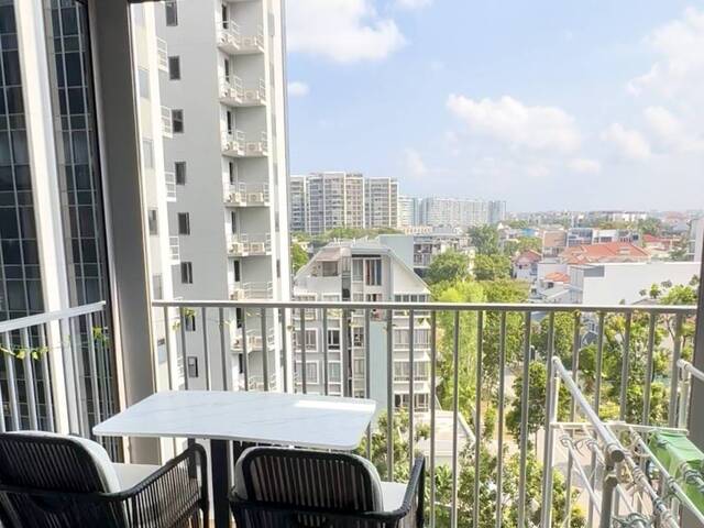 📍 Unblocked Views: Master Bedroom @ The Florence Residences 
(Free shuttle to Hougang/Kovan MRT)
