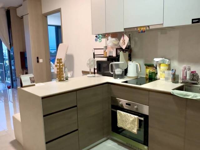 📍 Unblocked Views: Master Bedroom @ The Florence Residences 
(Free shuttle to Hougang/Kovan MRT)