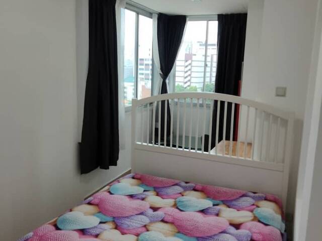 Room for rent / TOA PAYOH / Common room / 1pax stay / Available Sept 27
