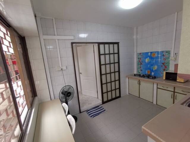 Room for rent / Toa Payoh / Common room / 1pax stay / Available 30 Oct