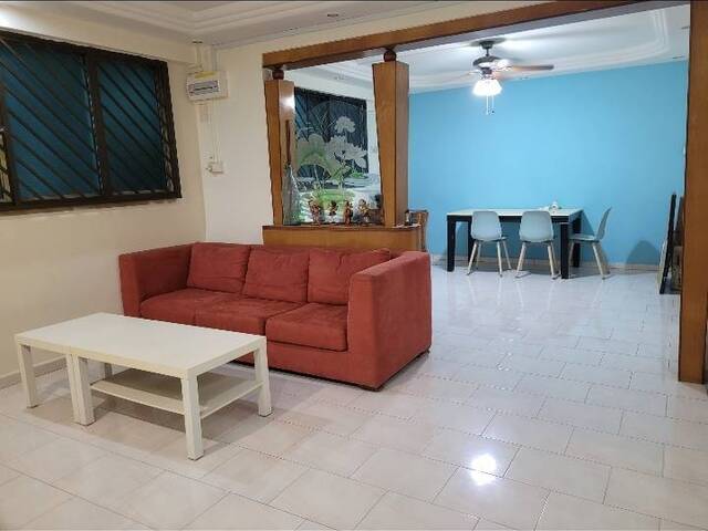 HDB 4A Blk 306 Yishun Central