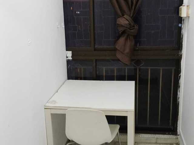 Room for rent / SOMERSET / Classic Queen Room / 1 - 2 pax stay / Available Immediately