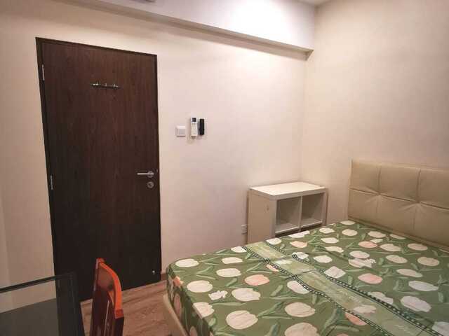 Room for rent / Balestier / Classic Queen room / 1pax stay / Available NOV 29
