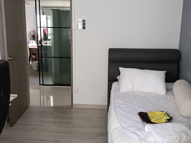 Yew Tee HDB Common Room for Rent