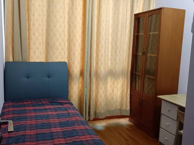Room for rent near Khatib MRT
