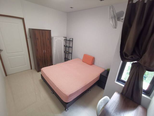 Room for rent / Kembangan MRT / Common room / 1pax stay / Available Immediately