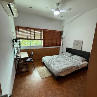 Condo Big Room Near Singapore Polytechnic, Ngee Ann Polytechnic, SIM and NUS