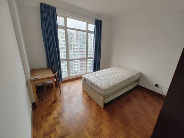 Woodlands MasterRoom with Attached Toilet