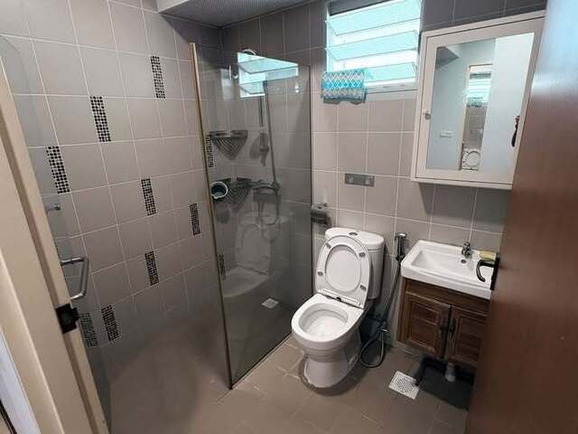 Master Bedroom for Rent