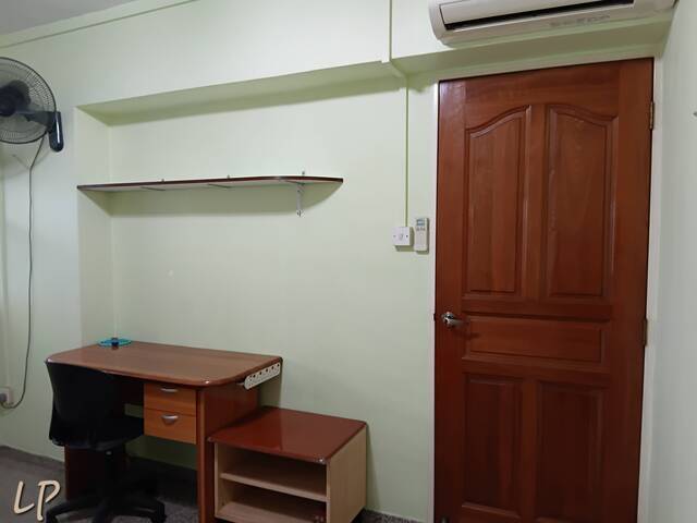 ONE COMMON ROOM