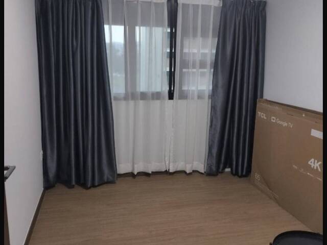 Common Room @ Plantation Crescent 112A! NO AGENT FEES!