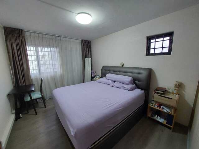 Master Room @ Bishan Street 12 BLK 118! No owner!