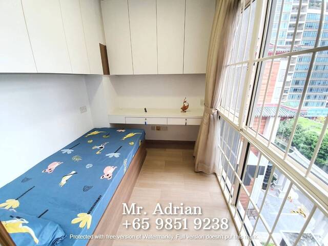 Room for rent / River Valley / Classic Room / 1 Pax Stay / Available 17 December