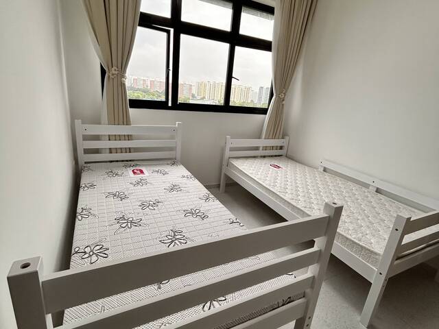 One bedroom for single female