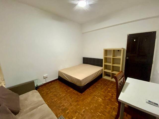 Room for rent / Orchard / Classic BEDROOM / 1pax stay / Available Immediately