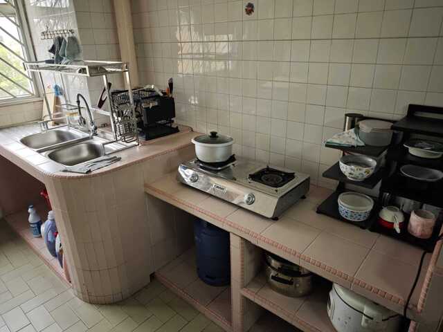 Common room for 1 pax male at Yishun