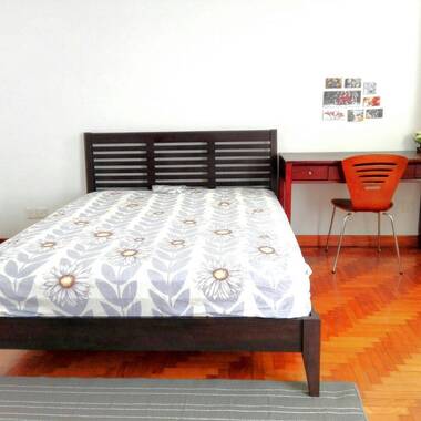 IdealHome! Toh tuck rd (Beauty world mrt) terrace house Master room for rent